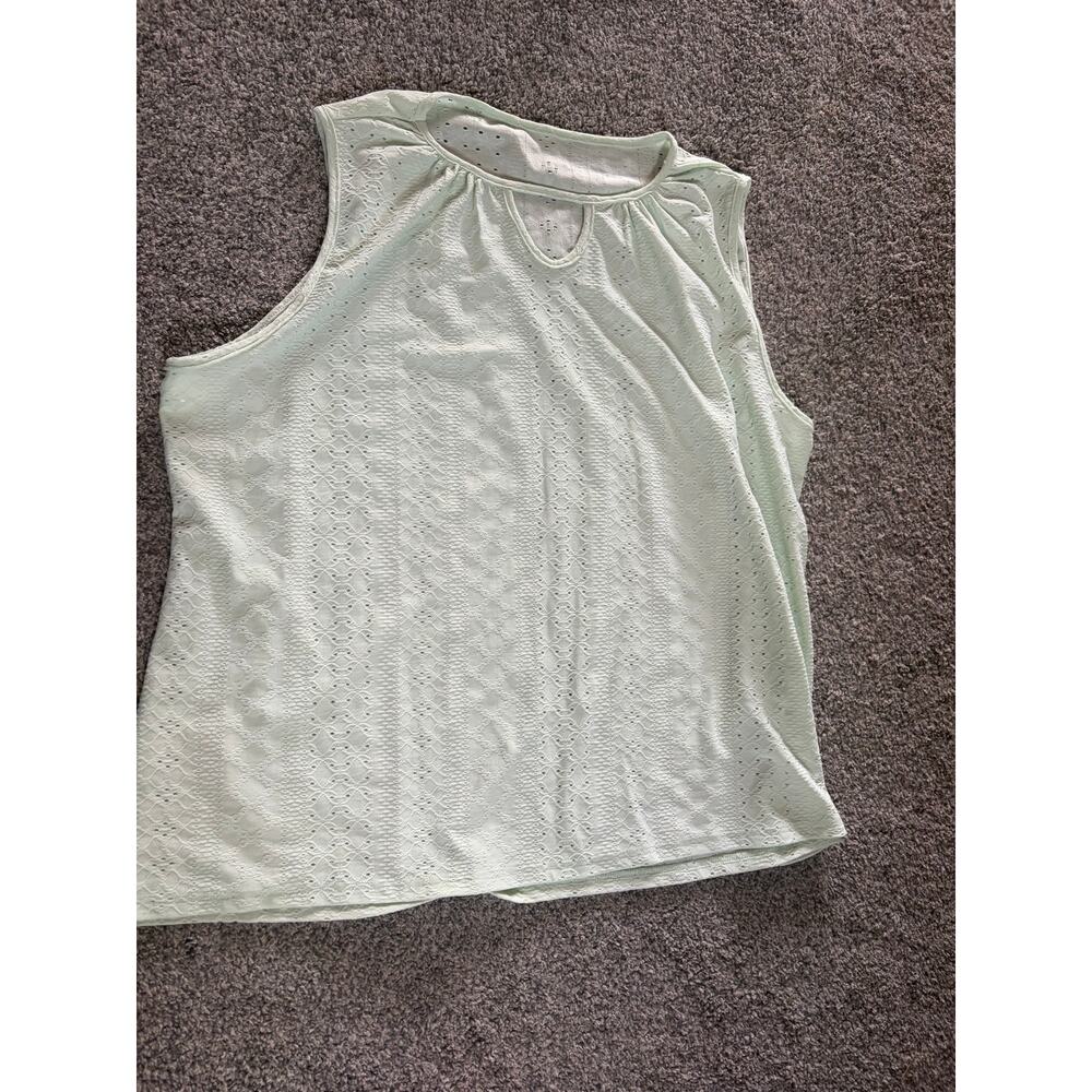 Womens 4x delicate mint green tank